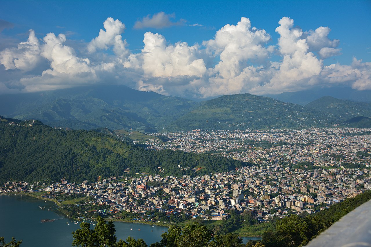 1280px-Pokhara_Valley